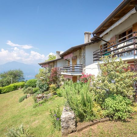 Apartamento Casa Bella Vista Mit Balkon San Zeno di Montagna Exterior foto
