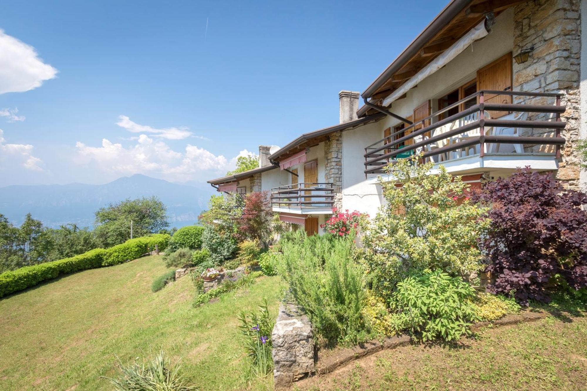 Apartamento Casa Bella Vista Mit Balkon San Zeno di Montagna Exterior foto